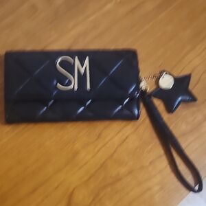 Steve Madden Black Wristlet Star Keychain with Gold Accents
